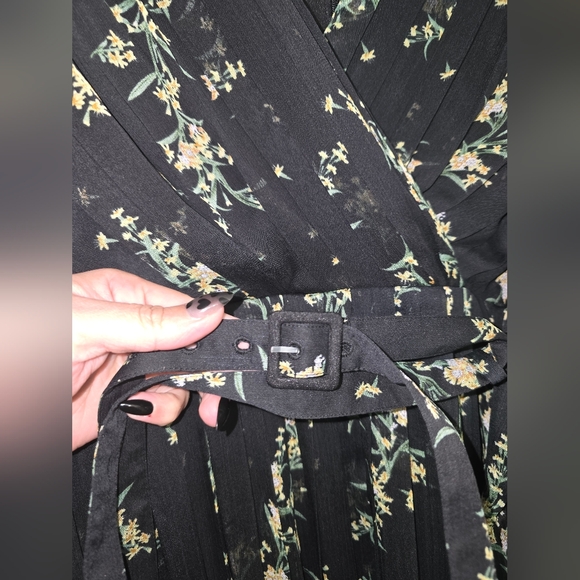 Ted Baker Black Floral Pleated Mini Dress Size 10 - Picture 9 of 10